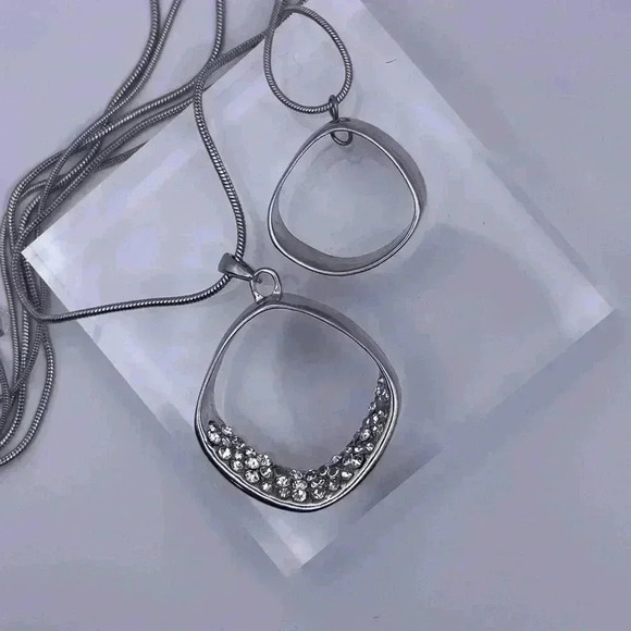 Layered Silver-tone Necklace with Rhinestones - Picture 1 of 7